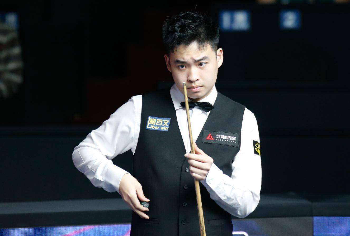 的表现充满 的表现充满