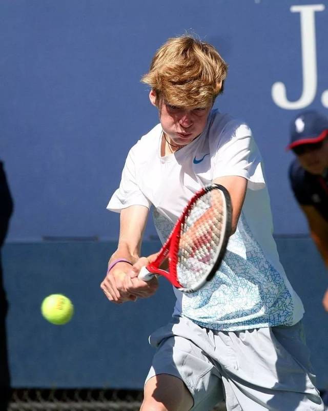 以及他在关 以及他在关