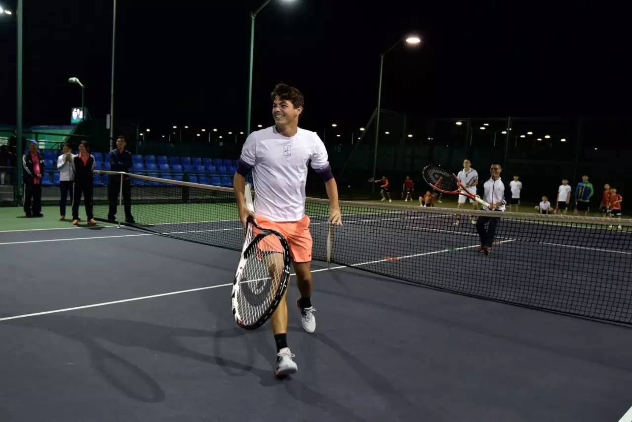 选手们不断 选手们不断