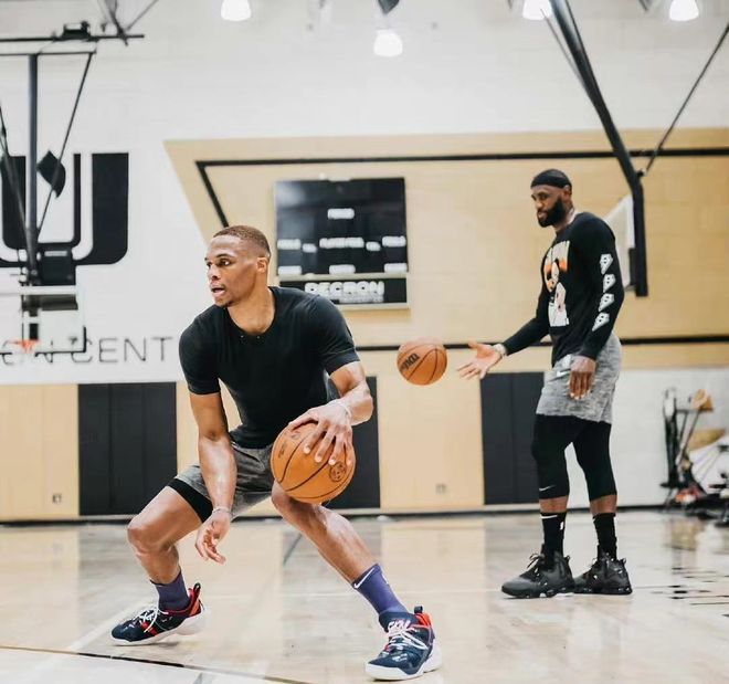 当辅助选手 当辅助选手